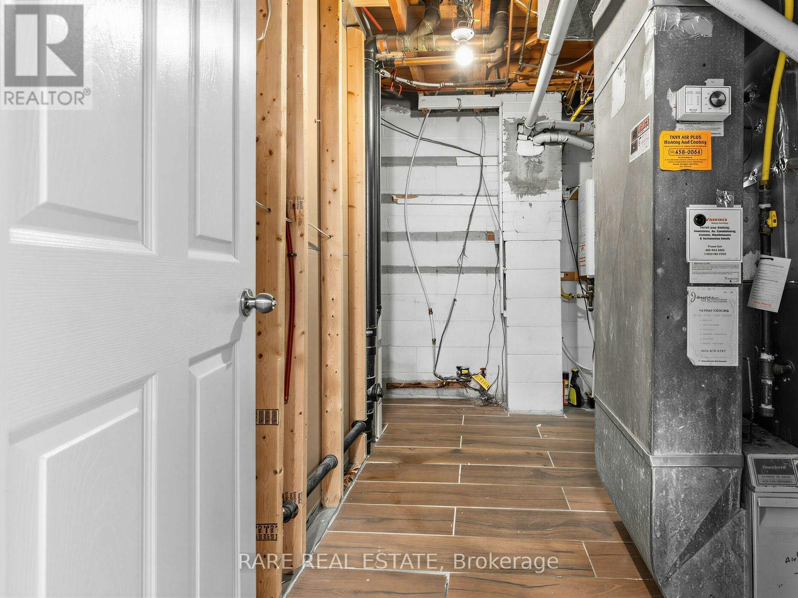 4 Hisey [Basement Crescent, Toronto, ON, M3N 1V1 - 18