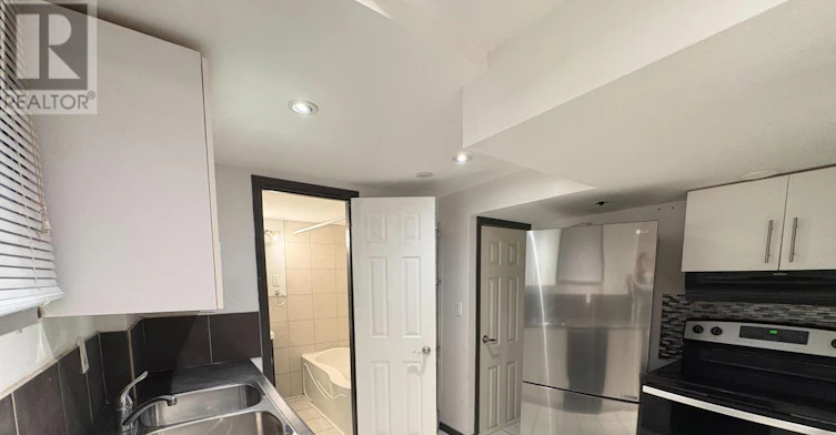 270 Clinton (Bsmt Street, Toronto, ON, M6G 2Y6 - 6