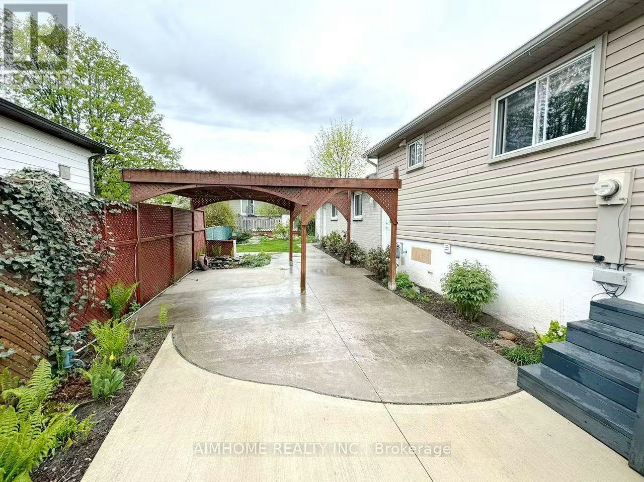 1597 Newlands Crescent, Burlington, ON, L7M 1P2 - 8