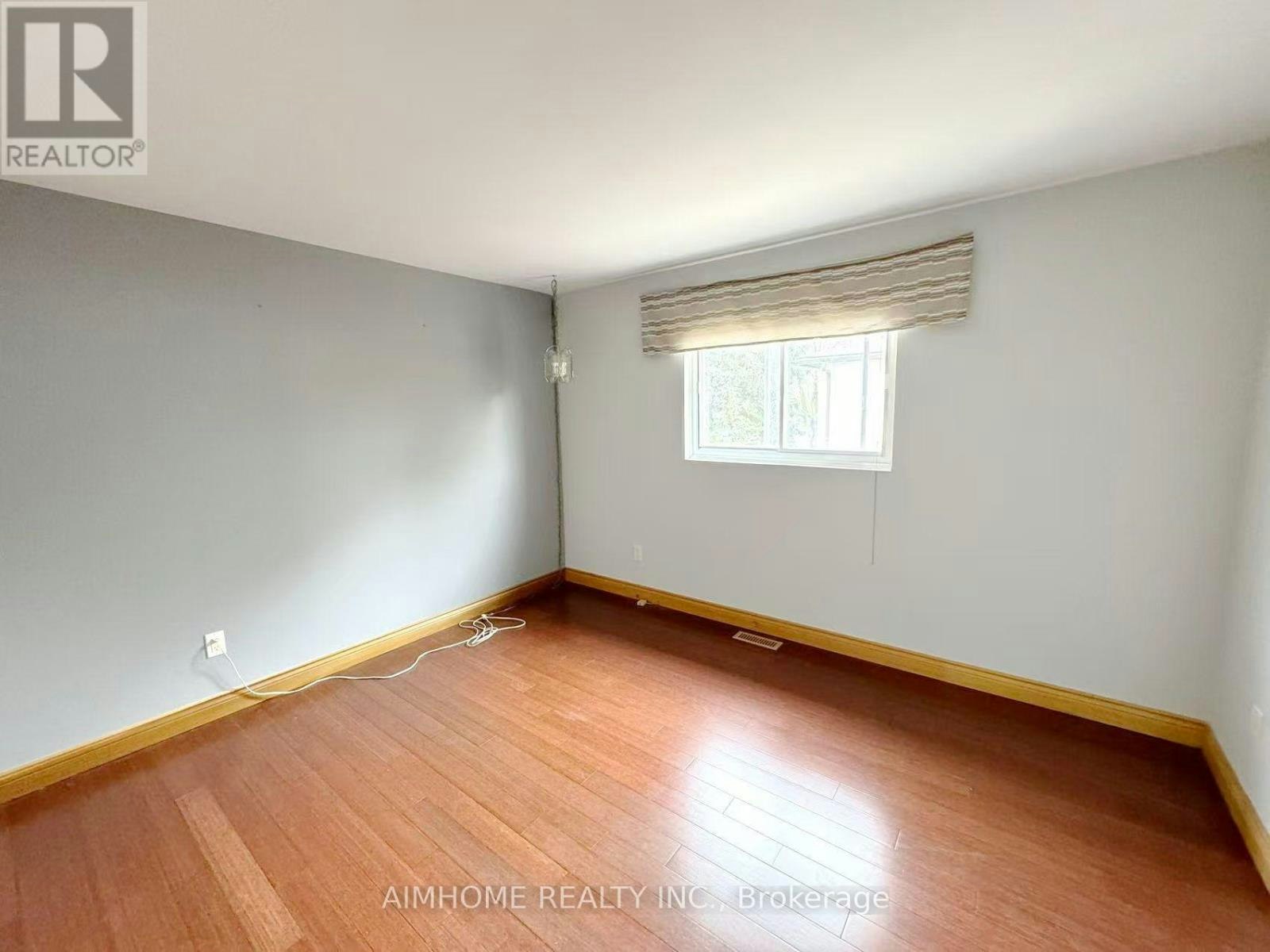 1597 Newlands Crescent, Burlington, ON, L7M 1P2 - 6
