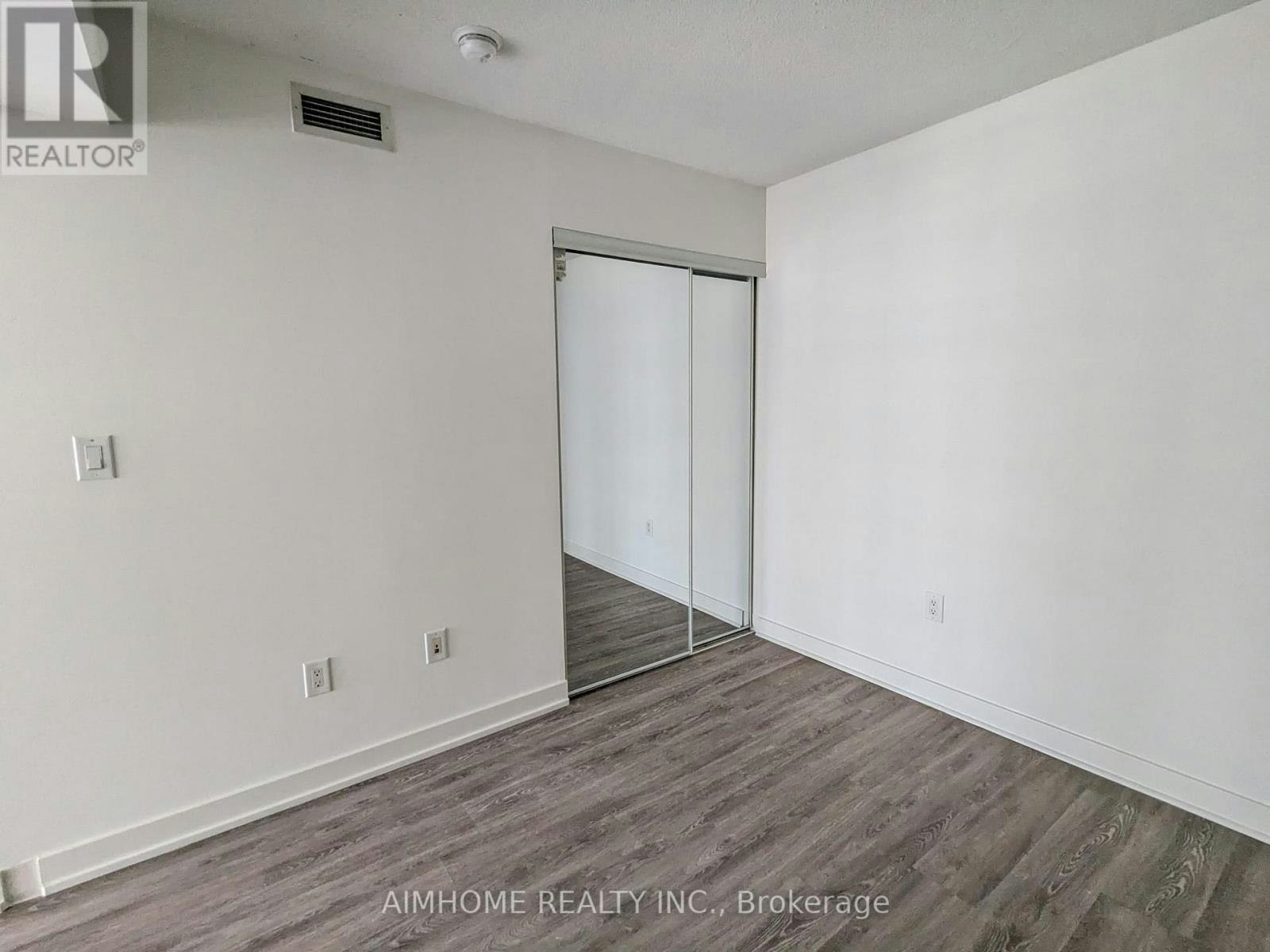 1806-10 Capreol Court, Toronto, ON, M5V 4B3 - 15