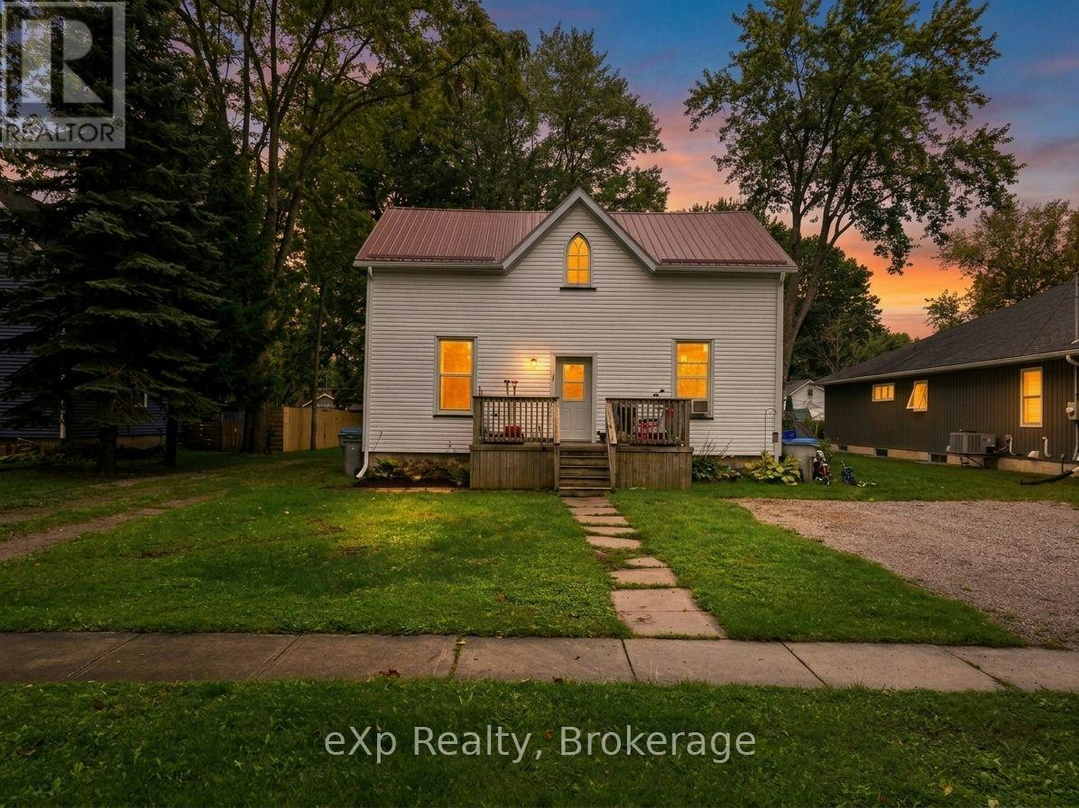 67 Railway Street, Huron East, ON, N0K 1W0