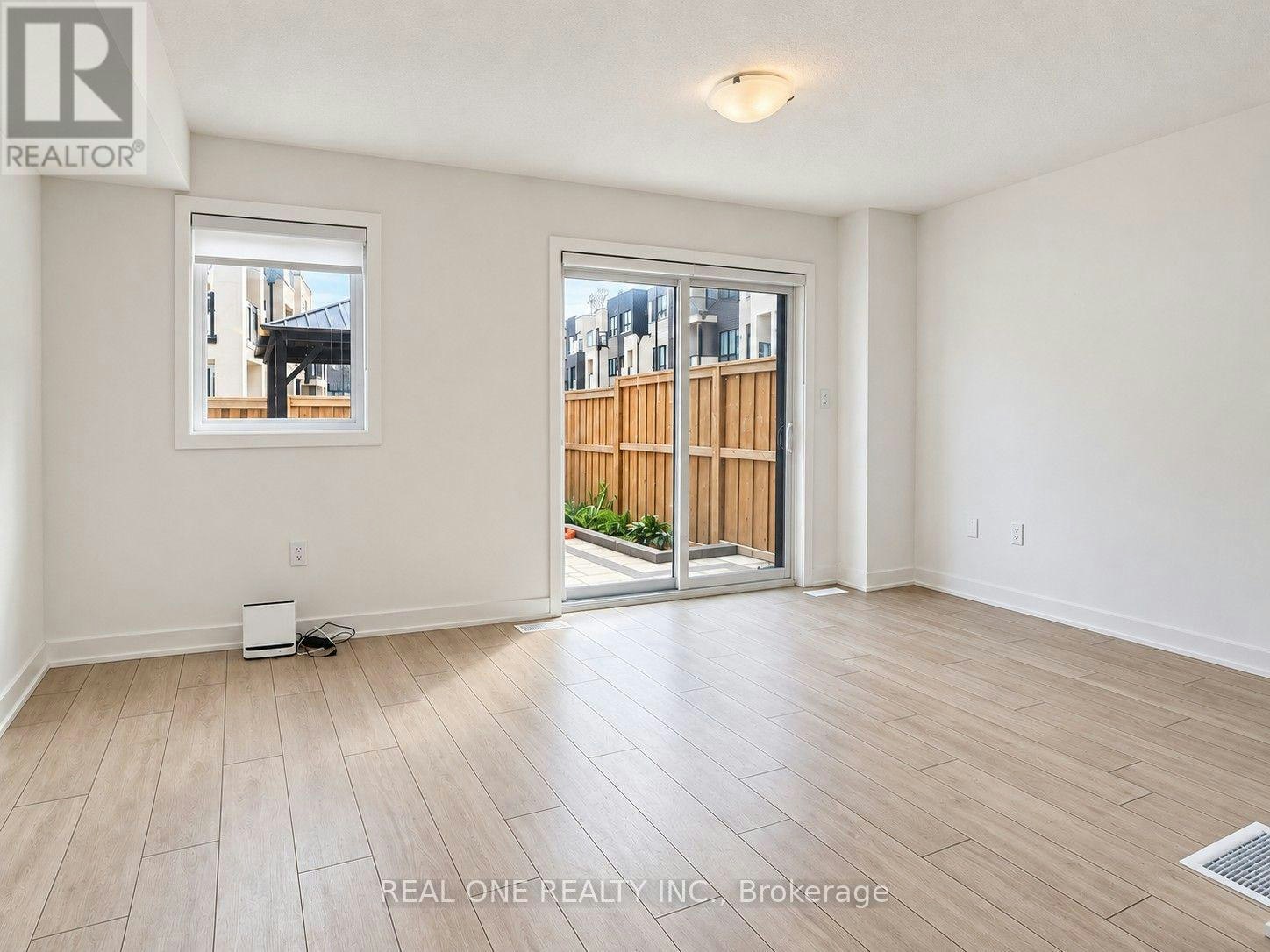 4890 Valera Road, Burlington, ON, L7M 2A9 - 6