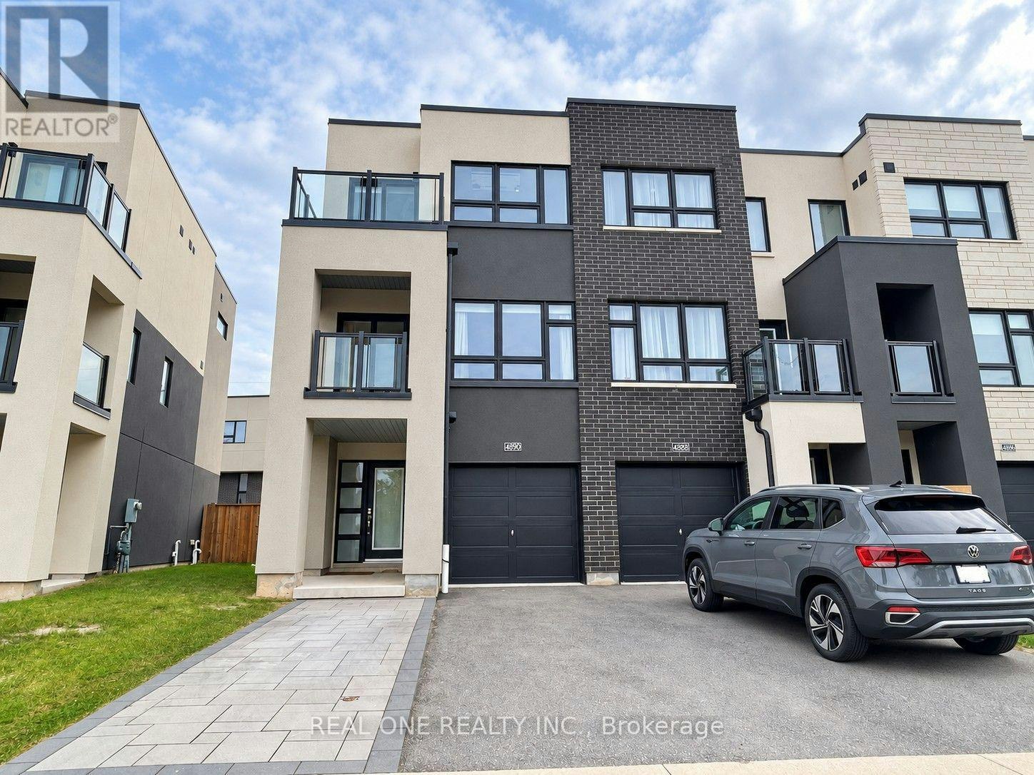 4890 Valera Road, Burlington, ON, L7M 2A9