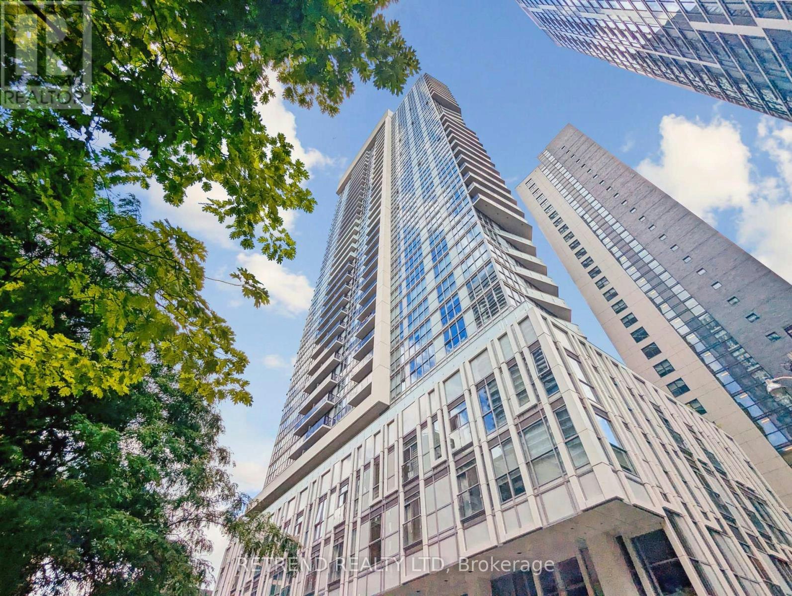 908-77 Mutual Street, Toronto, ON, M5B 2A9