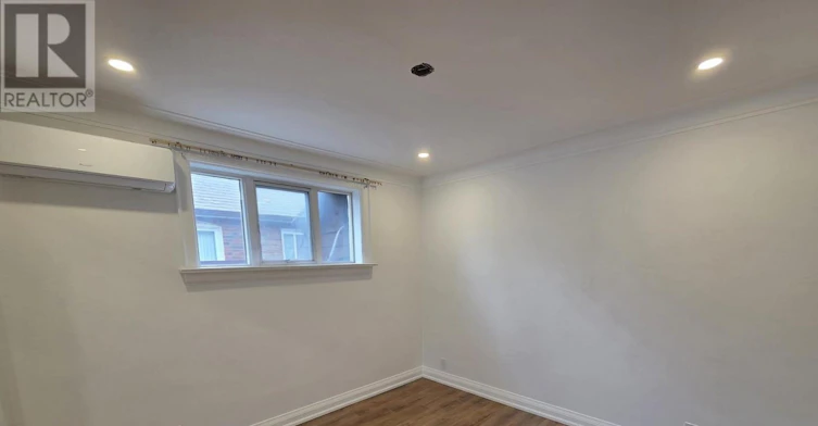 MAIN-839 Coxwell Avenue, Toronto, ON, M4C 3E8 - 9