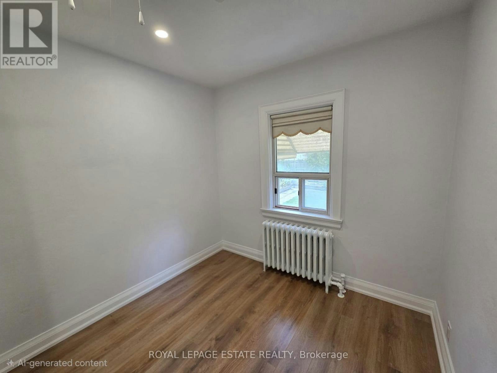 MAIN-839 Coxwell Avenue, Toronto, ON, M4C 3E8 - 18