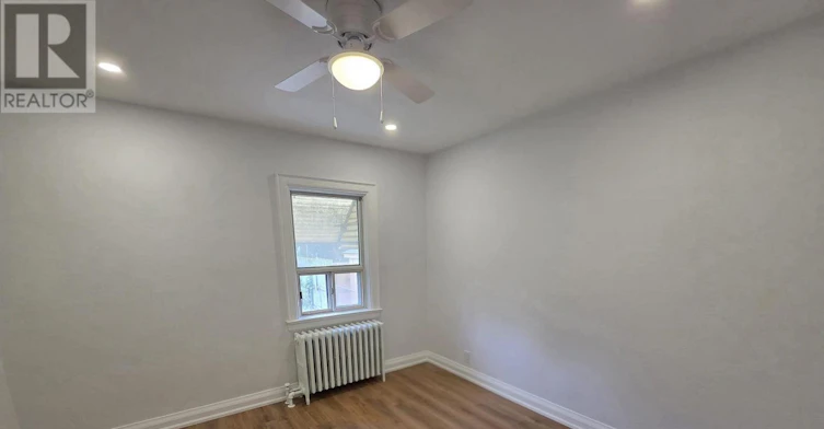 MAIN-839 Coxwell Avenue, Toronto, ON, M4C 3E8 - 13