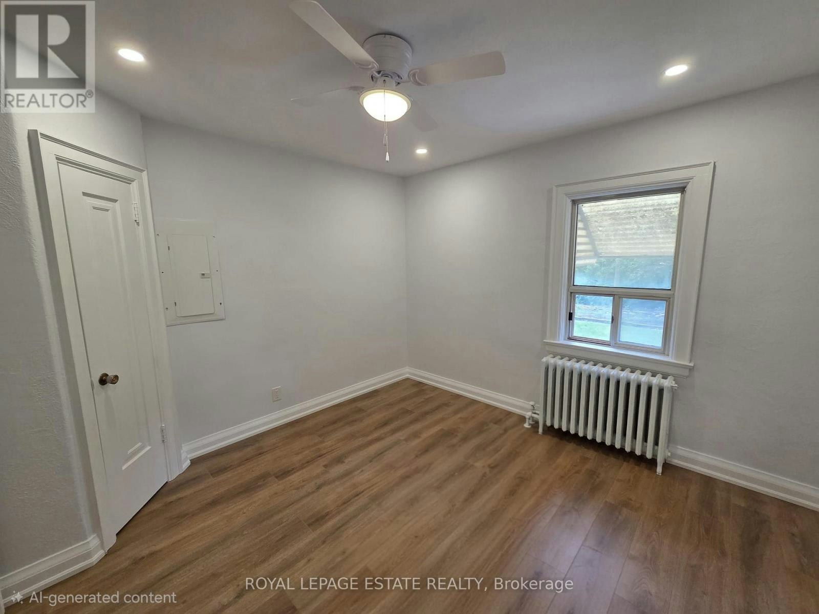 MAIN-839 Coxwell Avenue, Toronto, ON, M4C 3E8 - 16