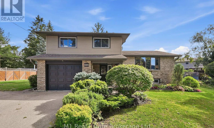 565 Elgin Street