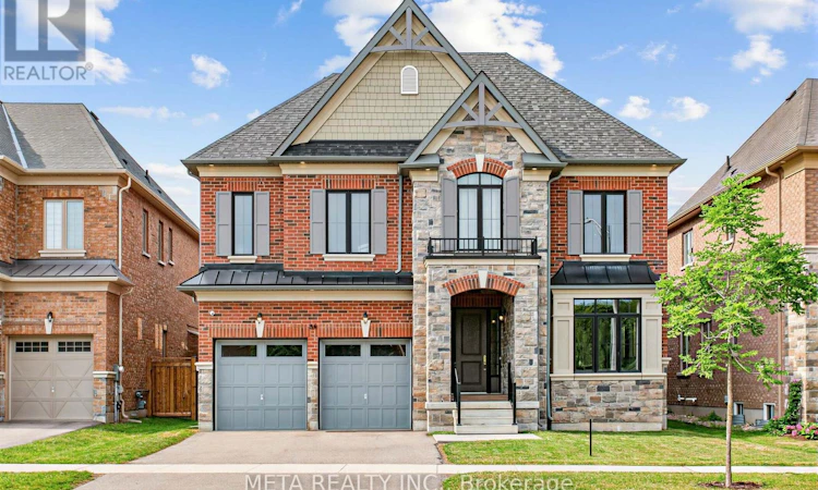 56 Klees Crescent