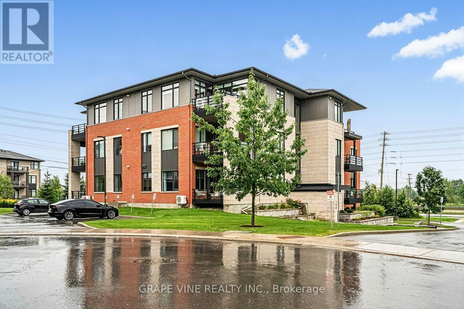 105-190 Boundstone Way, Ottawa, ON, K2T 0M9