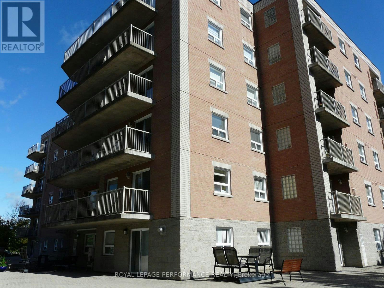 108-320 Centrum Boulevard, Ottawa, ON, K1E 3X9