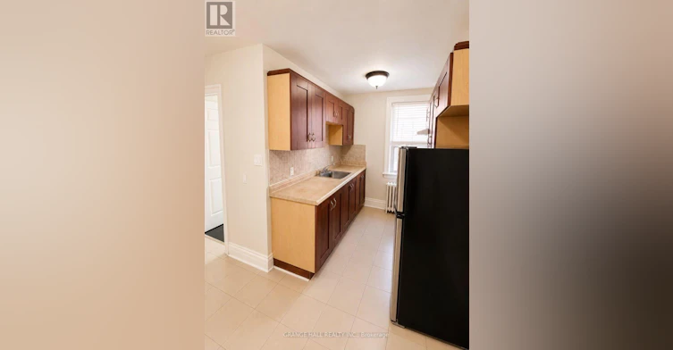 22-229 Vaughan Road, Toronto, ON, M6C 2S5 - 2