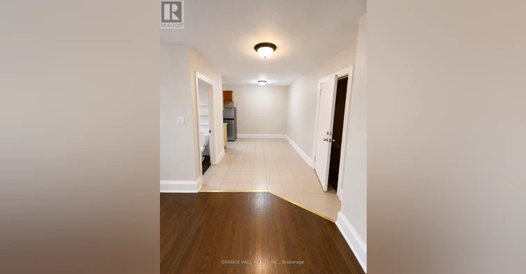 22-229 Vaughan Road, Toronto, ON, M6C 2S5 - 5
