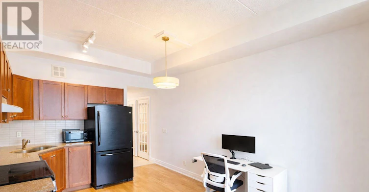 205-2737 Keele Street, Toronto, ON, M3M 2E9 - 5