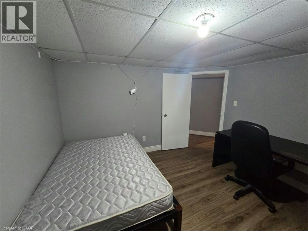Room 6-409 Castlegrove Place, London, ON, N6G 1L1 - 3