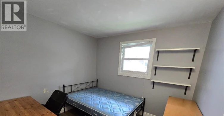 Room 3-409 Castlegrove Place, London, ON, N6G 1L1 - 2