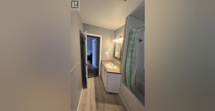 Room 3-409 Castlegrove Place, London, ON, N6G 1L1 - 11