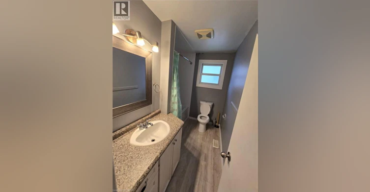 Room 2-409 Castlegrove Place, London, ON, N6G 1L1 - 10
