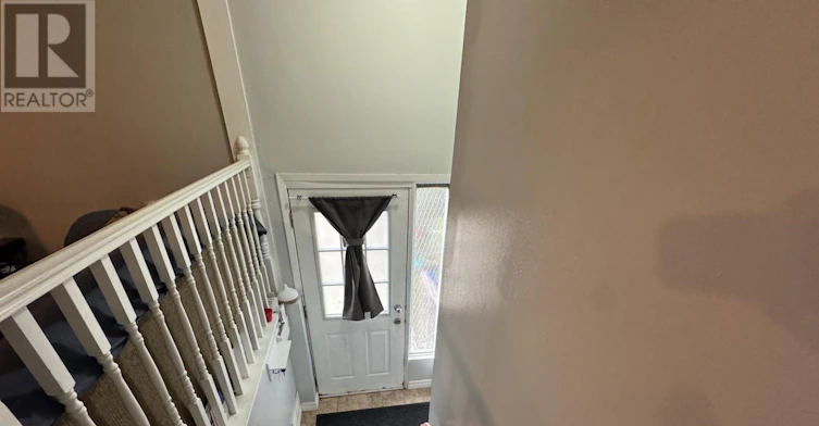 28 Tara Crescent, Thorold, ON, L2V 4M1 - 3