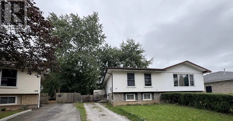 28 Tara Crescent, Thorold, ON, L2V 4M1 - 2