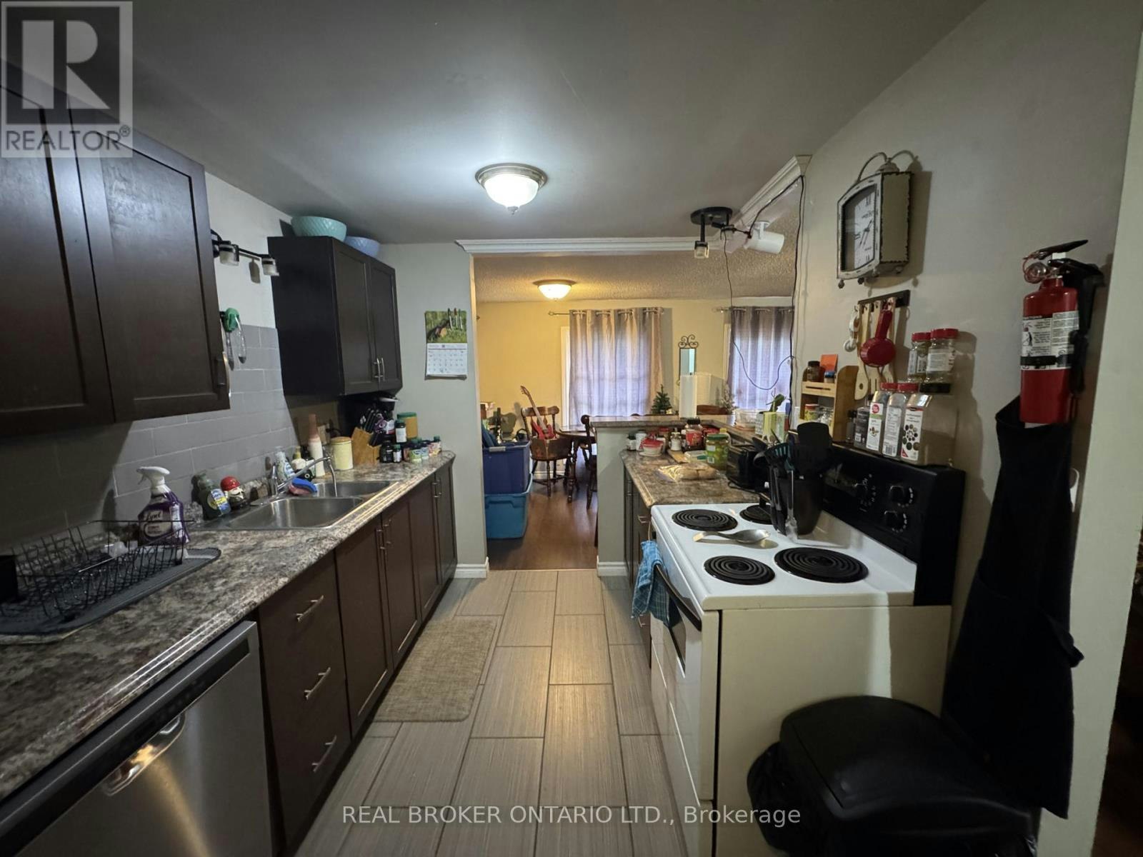 28 Tara Crescent, Thorold, ON, L2V 4M1 - 7