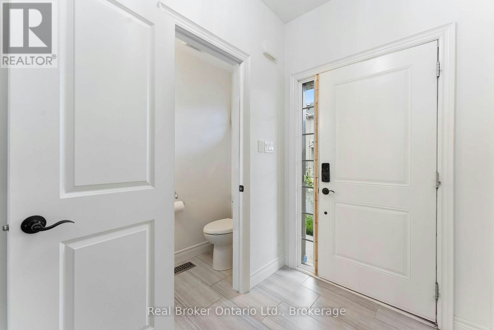 86 Dunrobin Lane, Grimsby, ON, L3M 0H4 - 2
