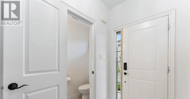 86 Dunrobin Lane, Grimsby, ON, L3M 0H4 - 2
