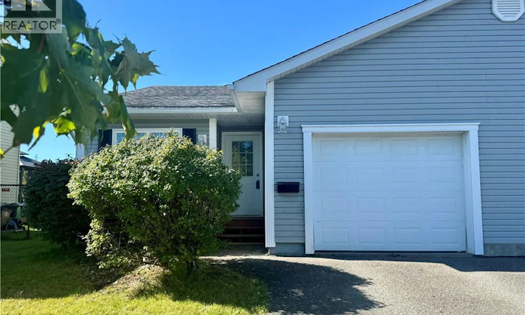26 Acorn Drive