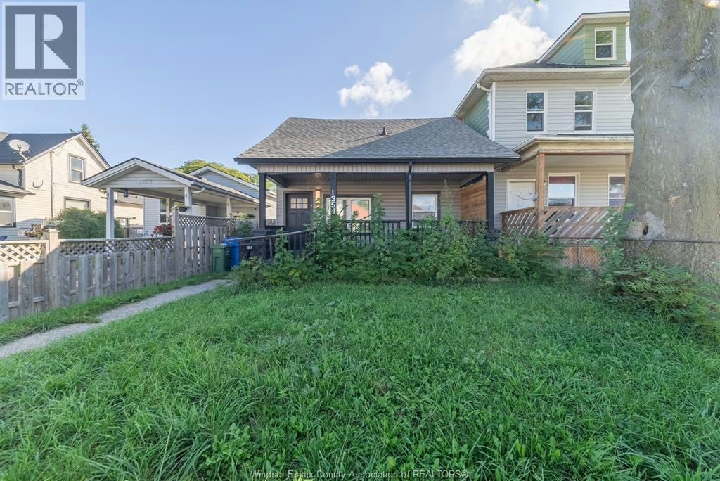 1354 Mckay Avenue, Windsor, ON, N9B 2B2 - 2