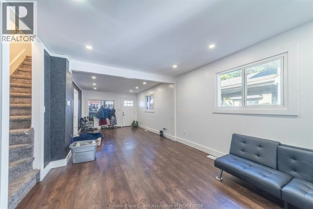 1354 Mckay Avenue, Windsor, ON, N9B 2B2 - 7