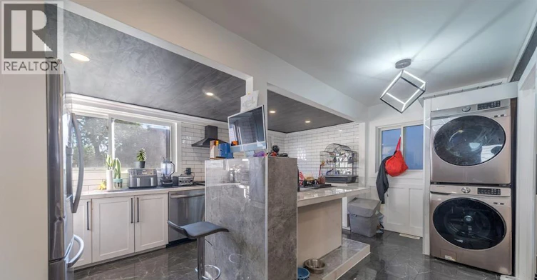 1354 Mckay Avenue, Windsor, ON, N9B 2B2 - 9