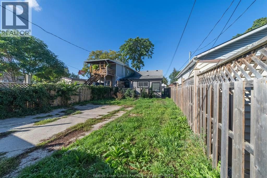 1354 Mckay Avenue, Windsor, ON, N9B 2B2 - 45