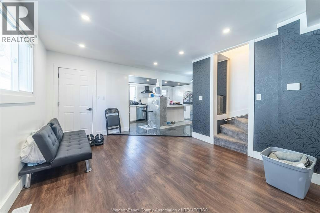 1354 Mckay Avenue, Windsor, ON, N9B 2B2 - 27