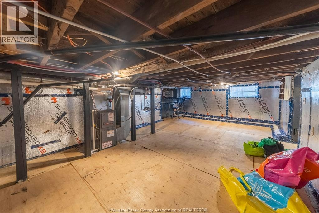 1354 Mckay Avenue, Windsor, ON, N9B 2B2 - 36