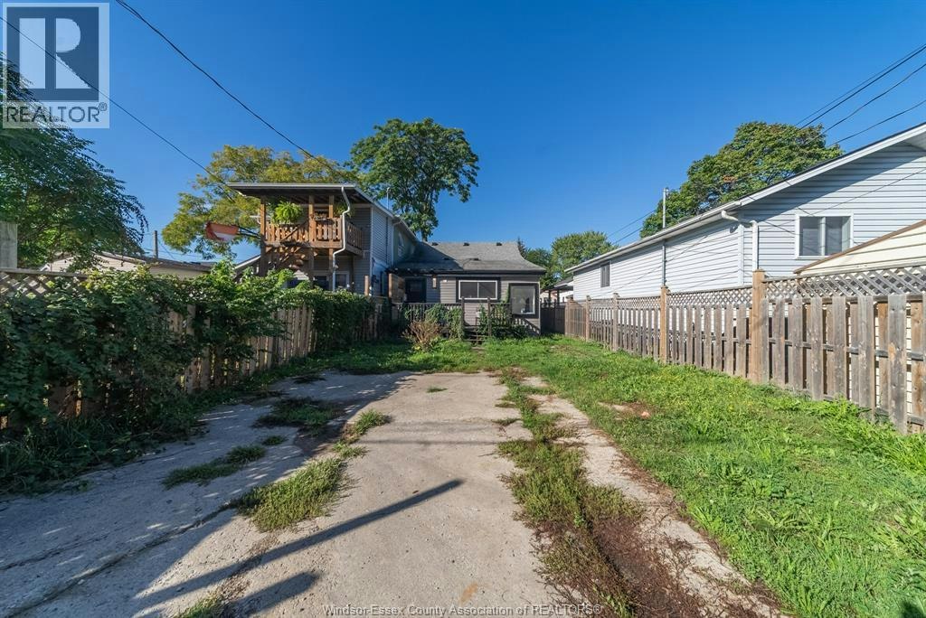 1354 Mckay Avenue, Windsor, ON, N9B 2B2 - 44