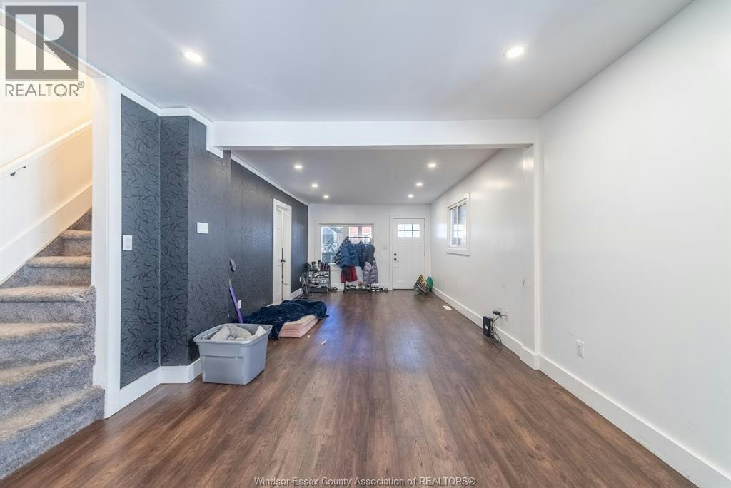 1354 Mckay Avenue, Windsor, ON, N9B 2B2 - 6