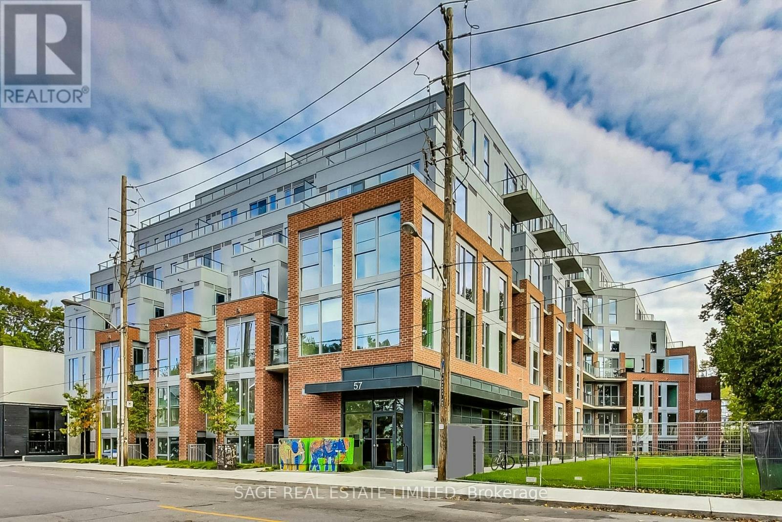 405-57 Brock Avenue, Toronto, ON, M6K 2K9
