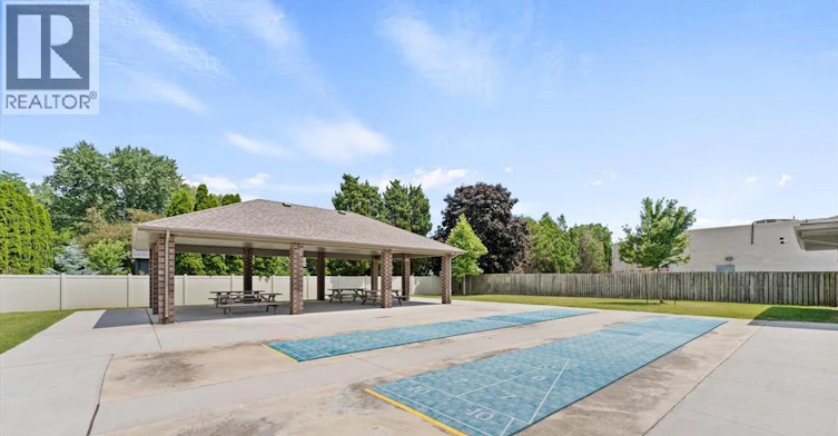 209-5840 Newman Boulevard, Lasalle, ON, N9J 0E3 - 15