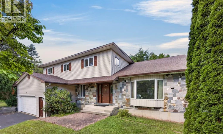 11 Baxter Court