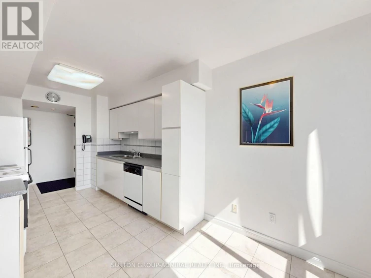 1004-2 Covington Road, Toronto, ON, M6A 3E2 - 17