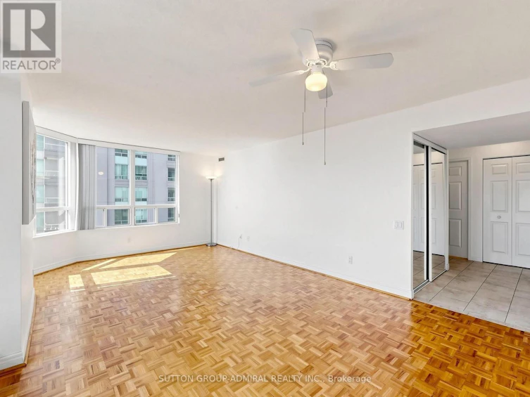 1004-2 Covington Road, Toronto, ON, M6A 3E2 - 10