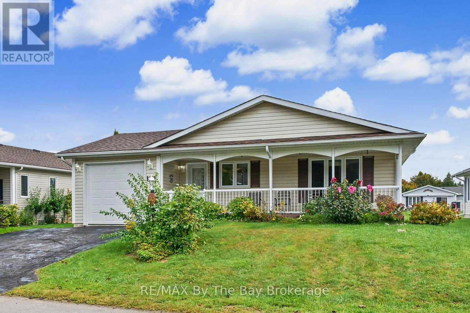 30 St James Place, Wasaga Beach, ON, L9Z 3A8