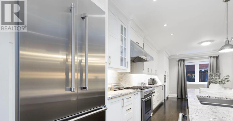 73B Rumsey Road, Toronto, ON, M4G 0C4 - 9