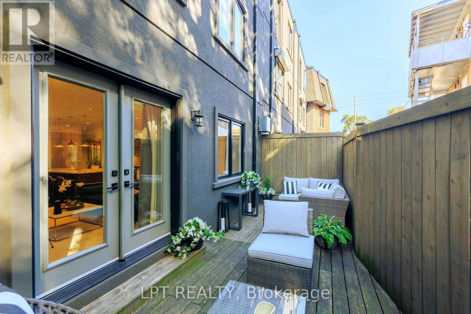 73B Rumsey Road, Toronto, ON, M4G 0C4 - 17