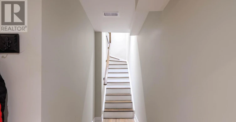 73B Rumsey Road, Toronto, ON, M4G 0C4 - 41