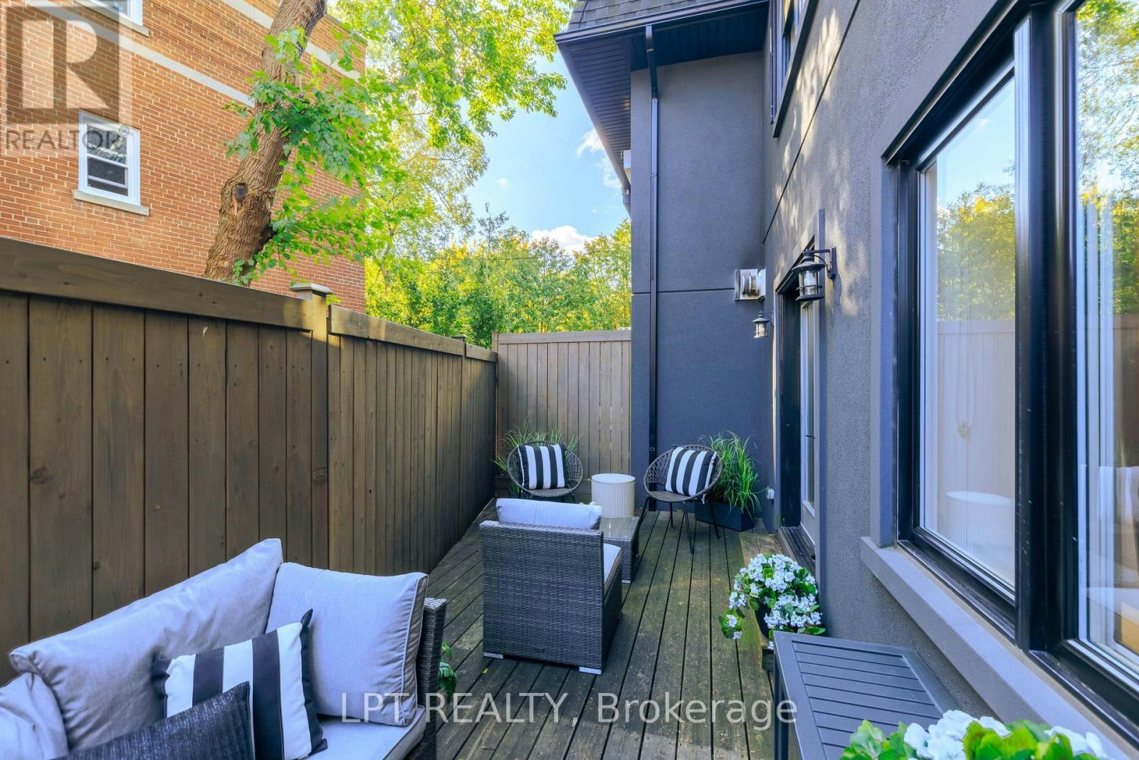 73B Rumsey Road, Toronto, ON, M4G 0C4 - 18
