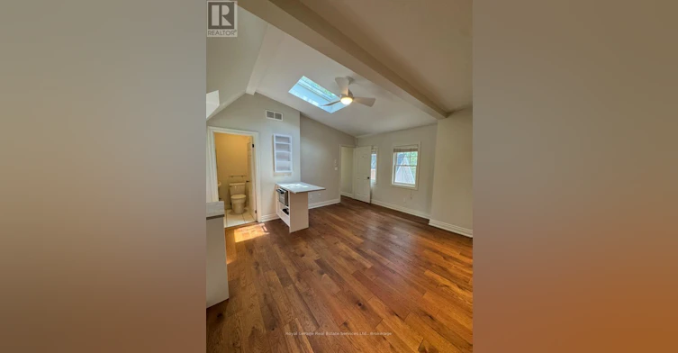 3-134 Forsythe Street, Oakville, ON, L6K 3K2 - 2