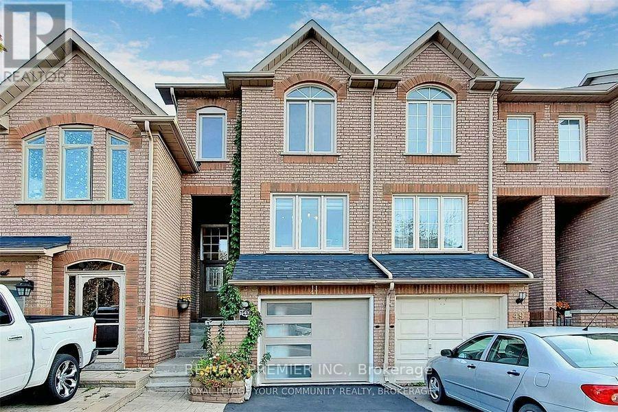 47 Tania Crescent, Vaughan, ON, L6A 2M8